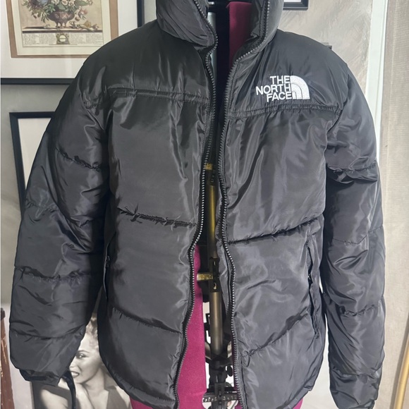 The North Face Black Nylon Jacket - Picture 1 of 3